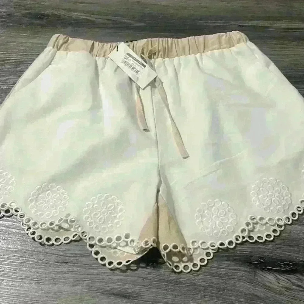 Strut & Bolt Embroidered short - Picture 2 of 3